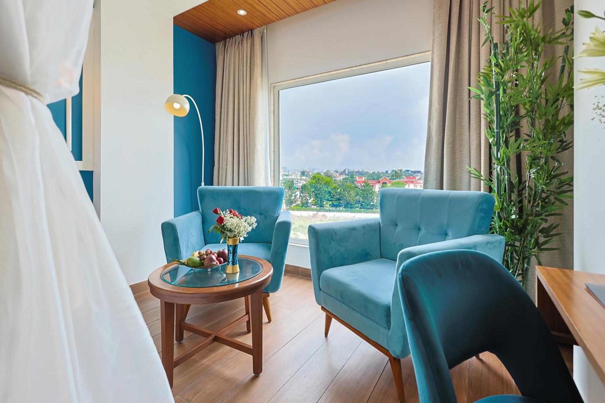 Clarion Hotel デヘラードゥーン エクステリア 写真
